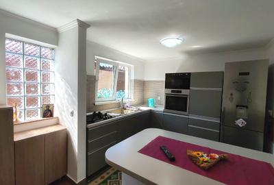 Casa,2 camere,zona Kamsas. (Cod E4) - 1
