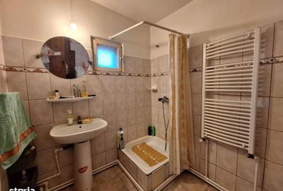 Casă cu 6 camere cu Teren 1000 Mp în Frumușani - 7