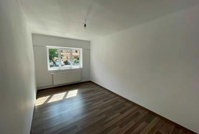 Apartament cu 2 camere decomandat în Exterior Vest - 1