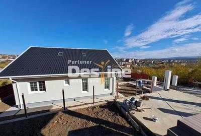 Casă cu 4 camere cu Teren 450 Mp în Valea Adâncă