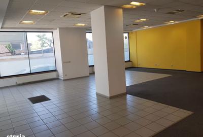 Spațiu comercial, de 164 mp, în Central - 6