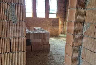 Casă cu 3 camere cu Teren 1500 Mp în Unirii - 9