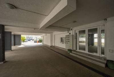 2 CAMERE || BLOC 2017 || DECOMANDAT || PARCARE || 13 SEPTEMBRIE 2 CAMERE || BLOC 2017 || DECOMANDAT || PARCARE || 13 SEPTEMBRIE - 15