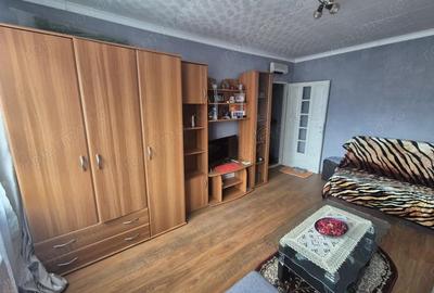 Garsonieră decomandată în Micro I - 4