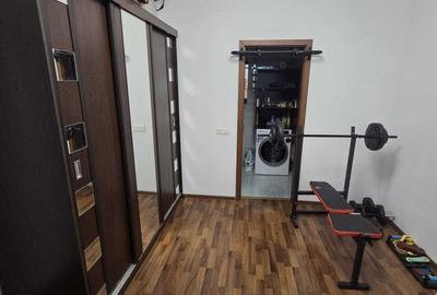 Apartament cu 3 camere decomandat în Titan - 2