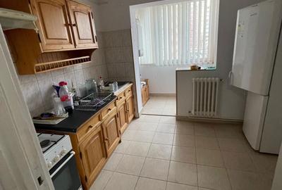 Apartament cu 3 camere decomandat în Dâmbu - 6
