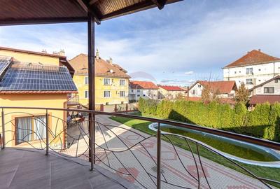 Casa / Vila de vanzare in Colonia BOD - 20