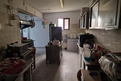 Casă cu 6 camere cu Teren 4500 Mp în Măgura - 6