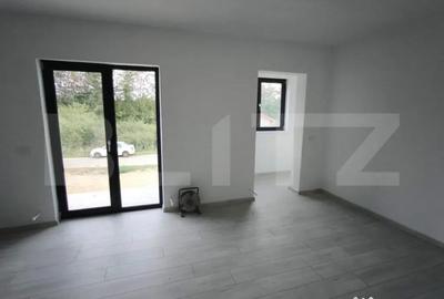 Casă cu 4 camere cu Teren 330 Mp în Central - 5