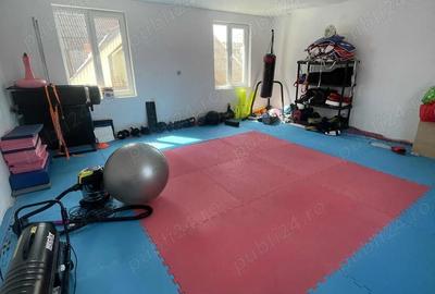 Spațiu comercial, de 200 mp, în Central - 9