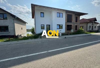 De vanzare apartament 3 camere, la vila, 130mp teren, Lac Chereteu - 1