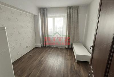Apartament cu 3 camere decomandat în - 4