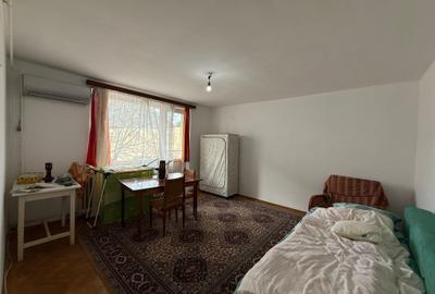 Apartament 3 camere, decomandat zona Progresu - 1