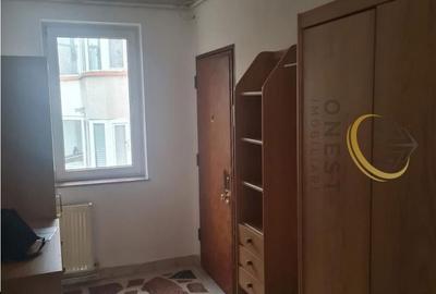 Apartament cu 4 camere decomandat în 7 Noiembrie - 7