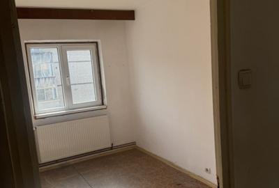 Apartament de 4 camere-Scriitorilor-Brasov-Centrala-Hol H - 3