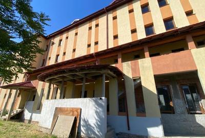 Spațiu comercial, de 1,700 mp, în Virtuții - 10
