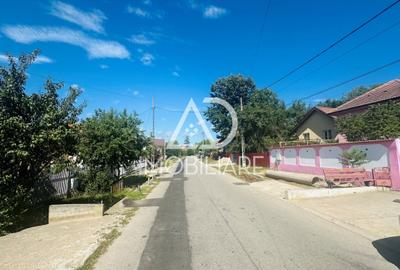 Casă cu 3 camere cu Canalizare în Bălești - 2