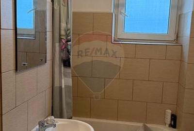 Apartament cu 4 camere decomandat în Central - 10