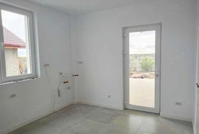 Buftea Crevedia, Vila P+1, zona superba, langa lac - 5