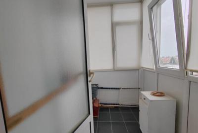 Apartament 2 camere, etaj 3/4, zona Republicii Ploiesti - 11