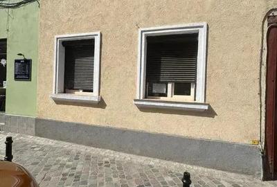 Casa 2 camere ,deschidere stradala , potential comercial ultracentral - 3