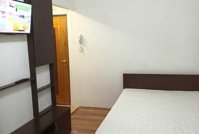 Oltenitei, Piata Sudului, garsoniera - 10