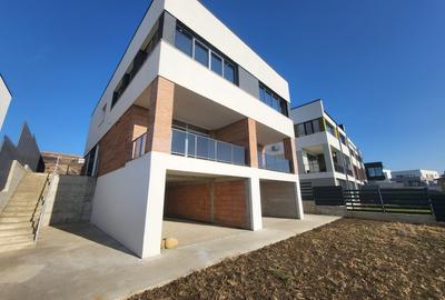 Duplex semifinisat, 160mp cu teren de 200mp, zona Voronet - 2