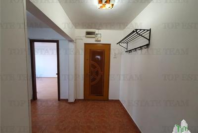 Apartament cu 2 camere decomandat în Casa de Cultură - 11