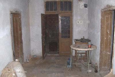 De vanzare casa de vis-a-vis de Primaria Patulele. - 1