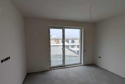 Apartament tip penthouse de vanzare Flore?ti, zona Eroilor - 3
