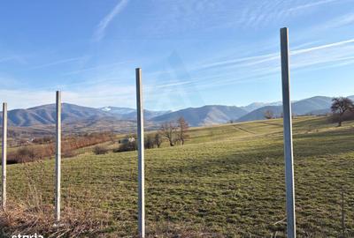 Teren de 809 mp, în Poplaca