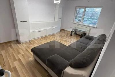 Micro 11 apartament renovat recent , 72 mp, 3 camere - 2