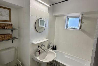 Apartament cu 3 camere decomandat în Micro 12 - 8