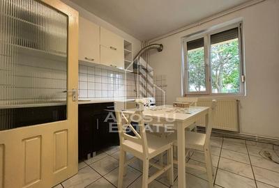 Apartament cu 2 camere, semidecomandat, bloc 2002,centrala, Girocului - 6