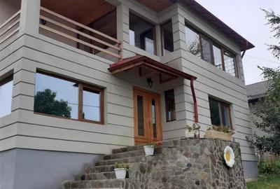 Casă cu Centrală Termică în Central - 3