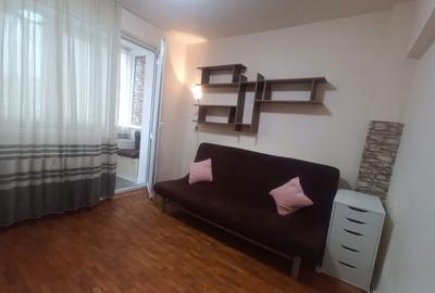 Apartament cu 3 camere nedecomandat în 1 Mai - 2