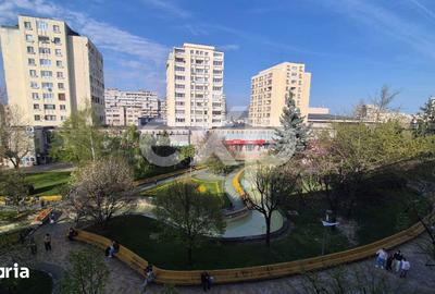 Apartament cu 3 camere decomandat în Central - 2