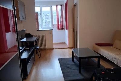 Garsonieră semidecomandată în Titan - 2