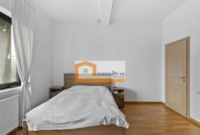 Casă cu 7 camere cu Teren 6600 Mp în Cornu - 12