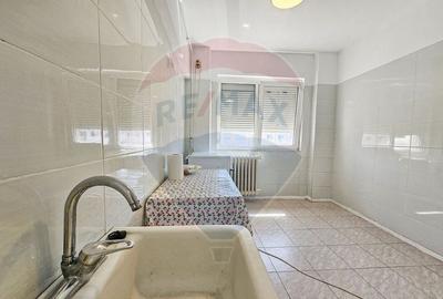 Apartament cu 3 camere decomandat în Drumul Taberei - 9