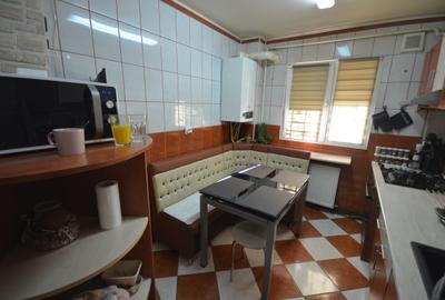Apartament 3 camere - Aparatorii Patriei - 6 minute metrou - centrala proprie - 7