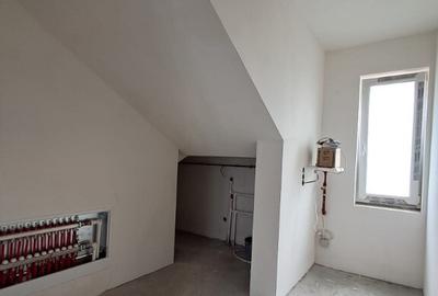 Casă cu 5 camere cu Teren 601 Mp în Central - 28