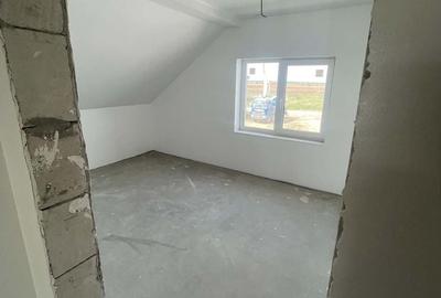 Casă cu 7 camere cu Teren 750 Mp în Central - 15