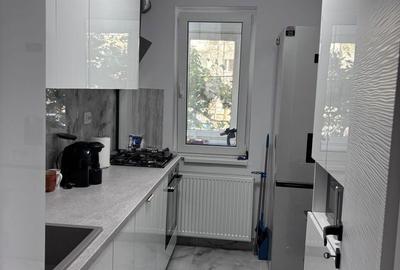 Apartament cu 3 camere decomandat în Dâmbovița - 5