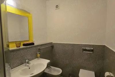 Apartament cu 3 camere decomandat, mobilat în Central - 1