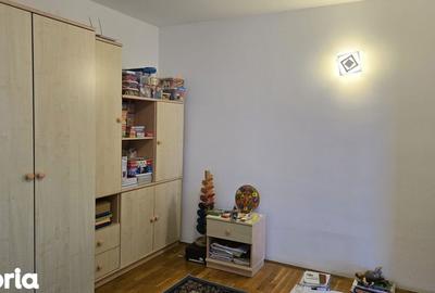 Casă cu 5 camere cu Teren 900 Mp în Zăvoi - 2