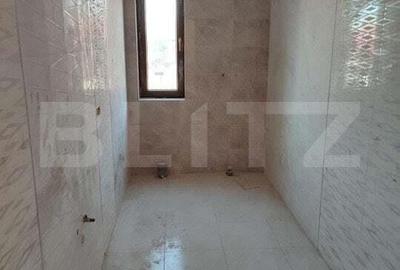 Casă cu 6 camere cu Teren 2000 Mp în Rădăuți - 3