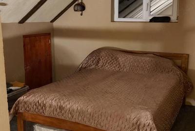 Casă cu 3 camere cu Teren 6500 Mp în Moșna - 3