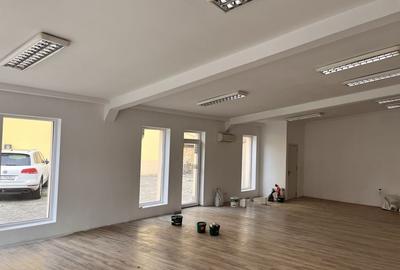Spațiu comercial, de 89 mp, în Decebal - 4