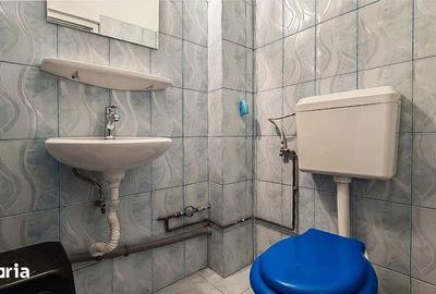 Apartament cu 3 camere decomandat în Sud